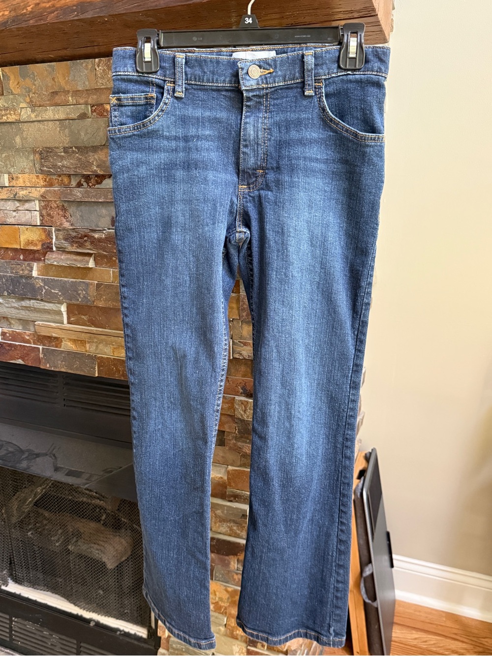 Youth Wrangler Straight-Leg Jeans in Medium Wash Blue.  Size Youth 14